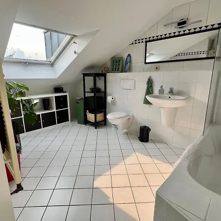 Appartement Gemuetliche Dachwohnung Mit Kleinem Domblick Cologne